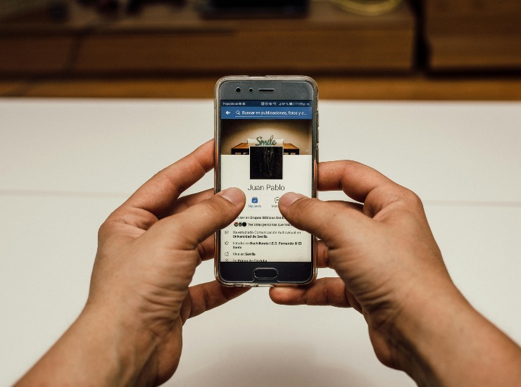 Facebook, attento alla password - fonte Pexels - c4comic.it