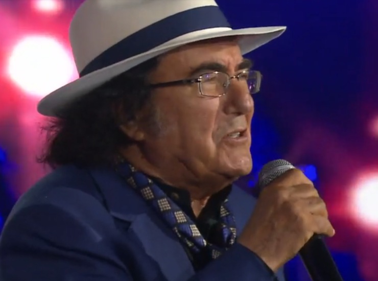 Al Bano a Una voce per Padre Pio (screenshot Raiplay) - c4comic.it