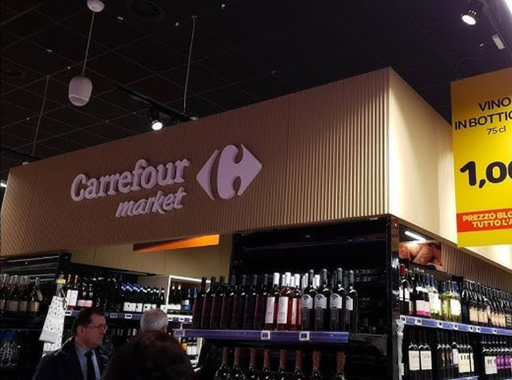 Carrefour chiude - YouTube - c4comic.it