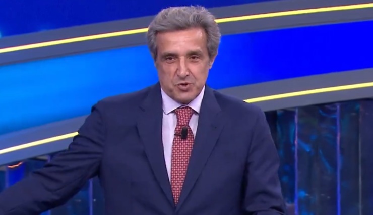 Flavio Insinna a Famiglie d'Italia su La7 - C4comic.it