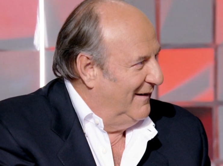 Gerry Scotti a Verissimo (screenshot TV Mediaset) - c4comic.it