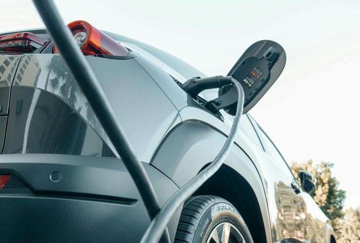 Auto-elettrica-Foto-di-Kindel-Media-da-Pexels-C4Comic