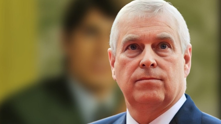 Uno scandalo investe il principe Andrea