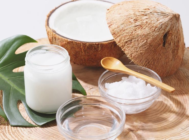 Olio di cocco contro le rughe
