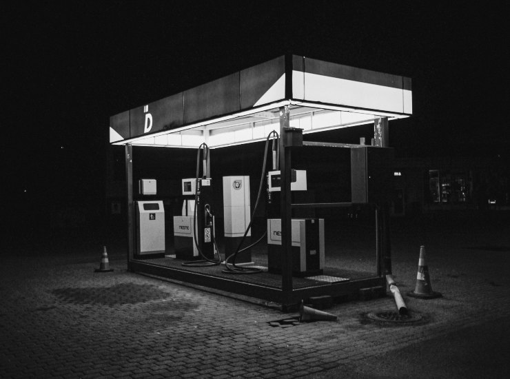 Pompa di benzina (pexels.com) - c4comic.it