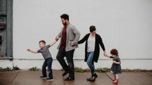 Famiglia-Foto-di-Emma-Bauso-da-Pexels-C4Comic.it