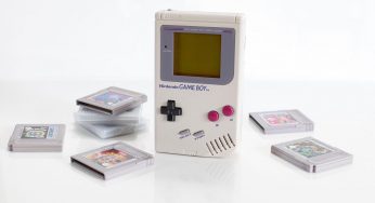 Ricordate l’amato vecchio Game Boy? Torna di nuovo sul mercato ma in una versione davvero particolare