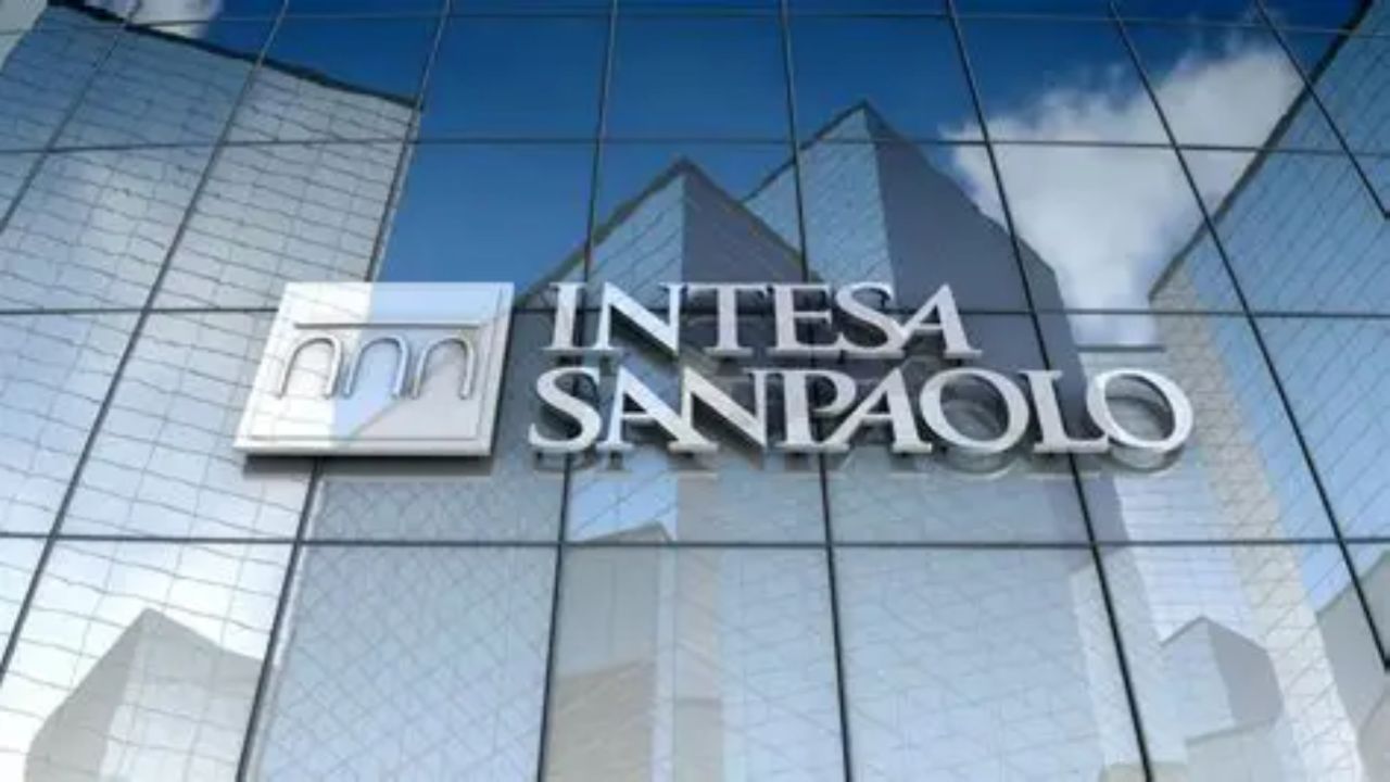 Intesa San Paolo chiude le filiali