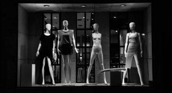 Addio alla super catena di abbigliamento italiana, dopo 60 anni ha dovuto dire basta: ci ha vestito a tutti per mezzo secolo