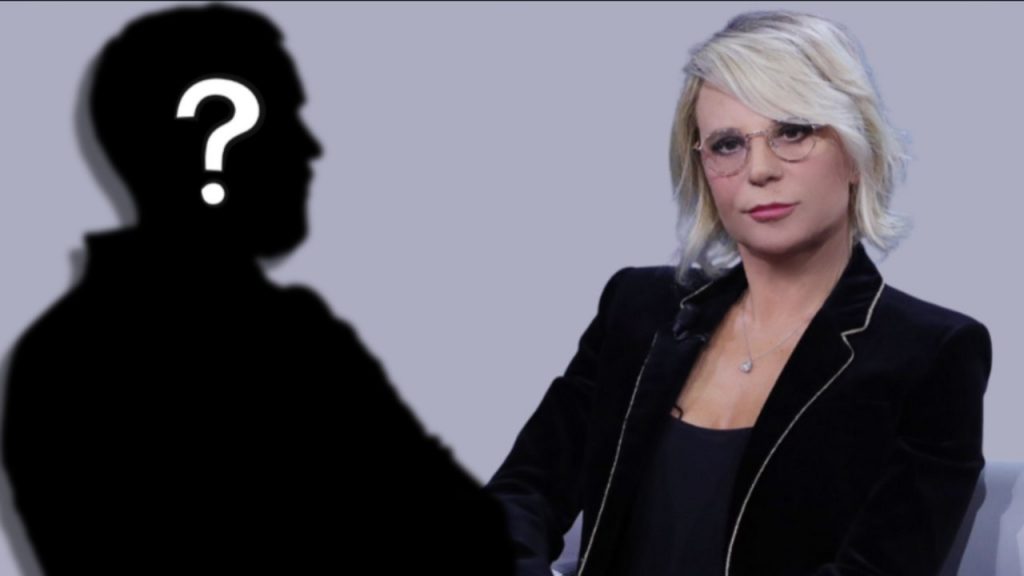 Maria De Filippi riscopre l'amore con il giovanissimo