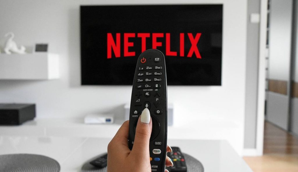 Netflix, chi possiede una di queste televisioni non potrà più guardare i suoi anime preferiti: l’app smette di funzionare
