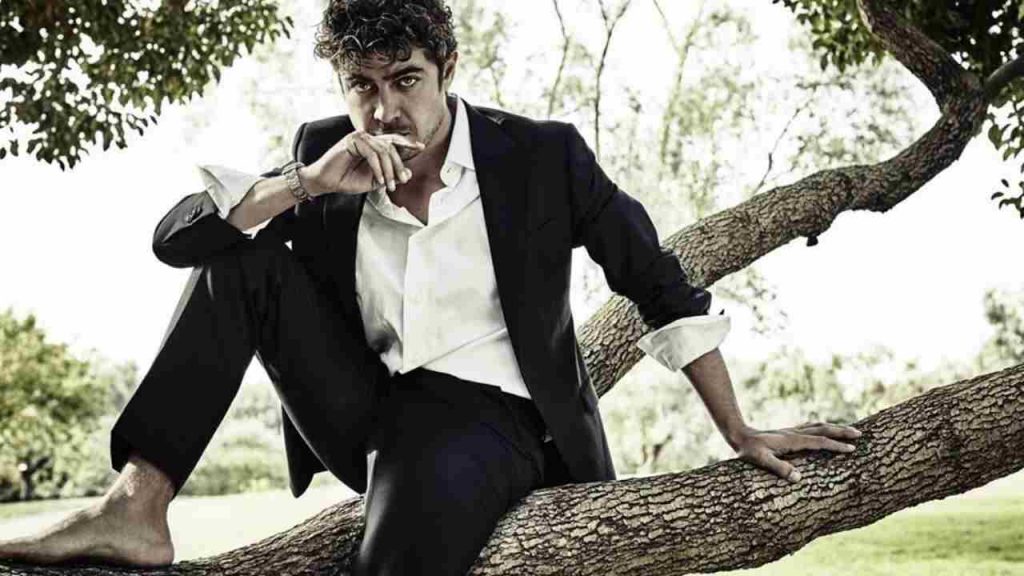 Riccardo scamarcio- Facebook - c4comic.it
