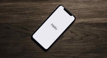 Cellulare e tumore al cervello: finalmente ecco la verità | Ecco dove devi tenerlo quando lo carichi la notte
