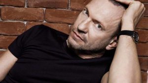 biagio antonacci - Facebook - c4comic.it