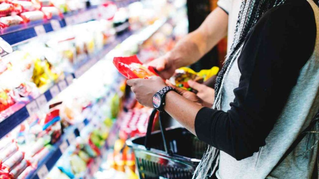 catena supermercati italiani chiude - YouTube - c4comic.it