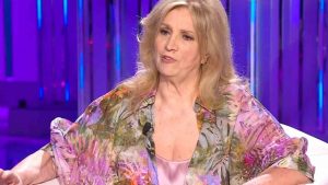 iva zanicchi - youtube- c4comic.it