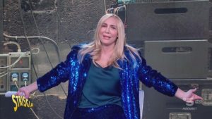 cambiamento totale a Domenica IN