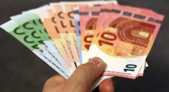 “Medico di base tutto a pagamento”: diventa praticamente una tassa | Devi sborsare i soldi anche per una semplice tosse