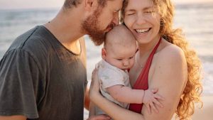 Bonus-famiglie-Foto-di-Yan-Krukau-da-Pexels-C4Comic