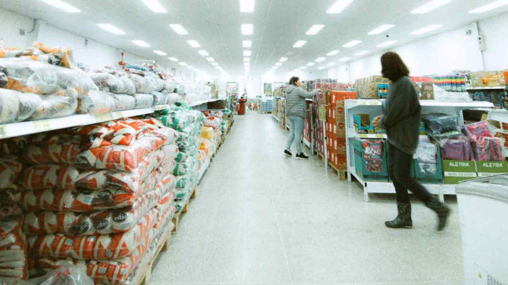 Supermercato-Foto-di-Sebastián-Mera-Jaramillo-da-Pexels-C4Comic.it
