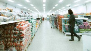 Supermercato-Foto-di-Sebastián-Mera-Jaramillo-da-Pexels-C4Comic.it