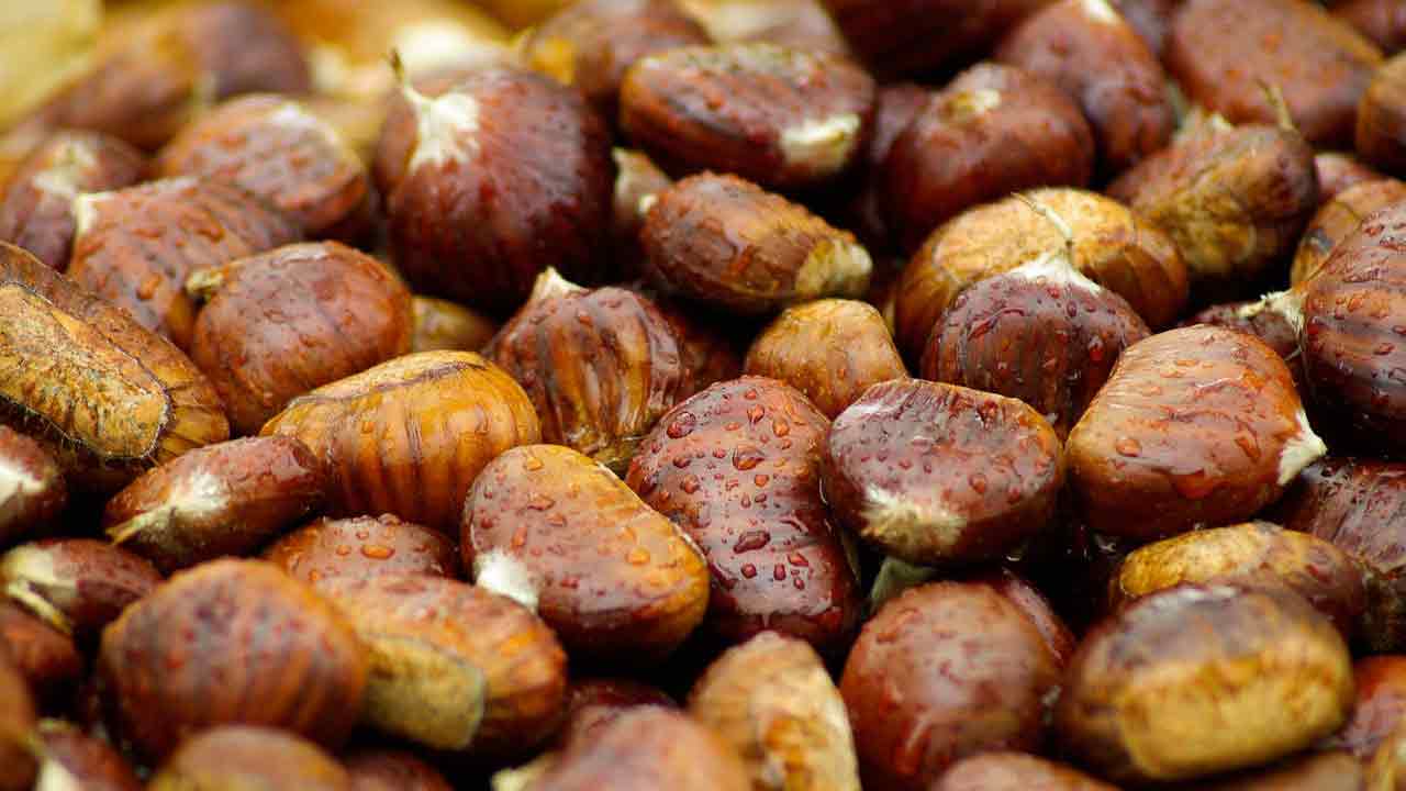 Castagne-Foto-di-Pixabay-su-Pexels-C4Comic.it