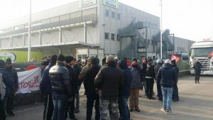 Alcuni lavoratori sono stati licenziati