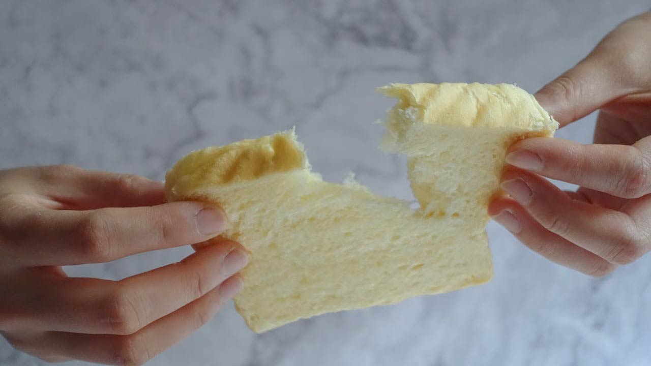 Pane-Foto-di-Cats-Coming-da-Pexels-C4Comic.it