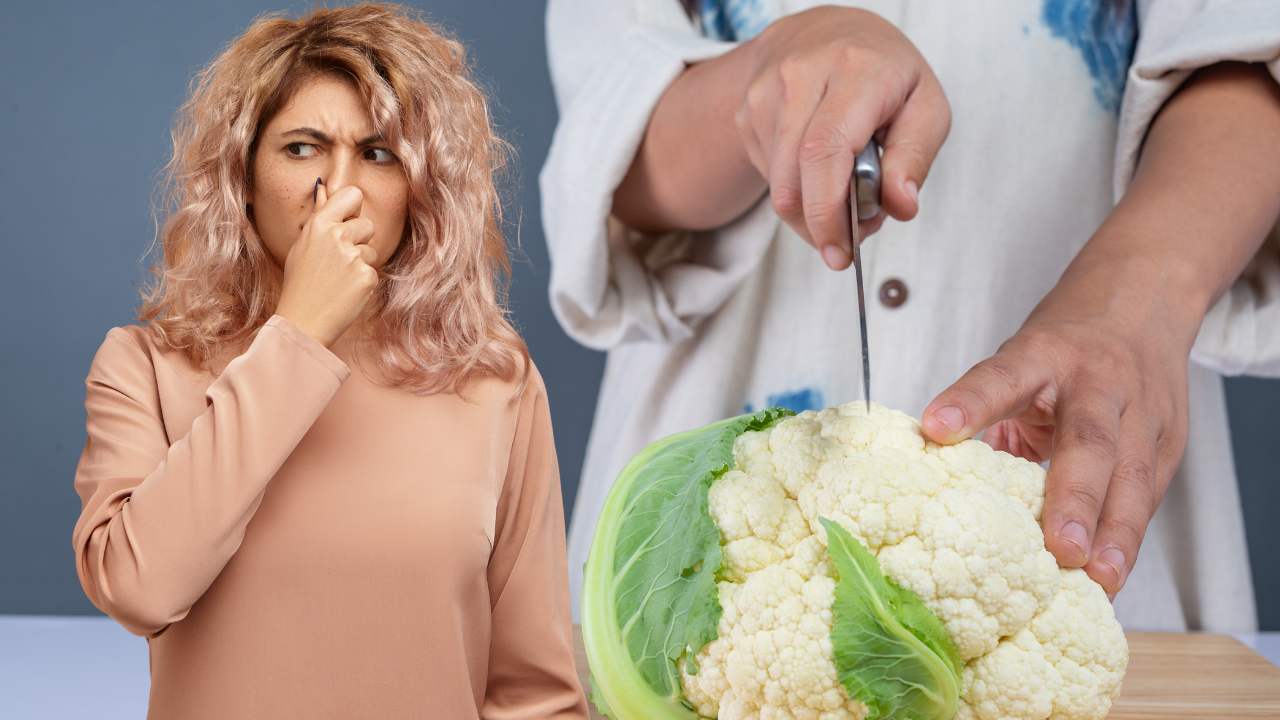 Mai più puzza di cavolo in cucina: il trucco è mettere un semplice ortaggio nella pentola