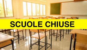 Le scuole chiudono in una città italiana