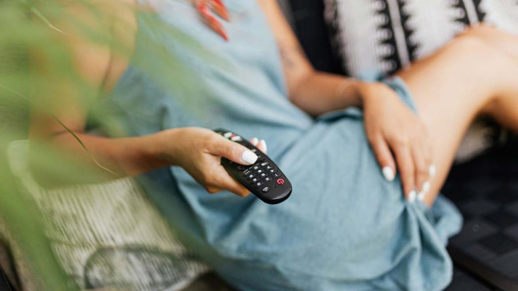 Telecomando-Foto-di-Photo-By-Kaboompics-da-Pexels-C4Comic