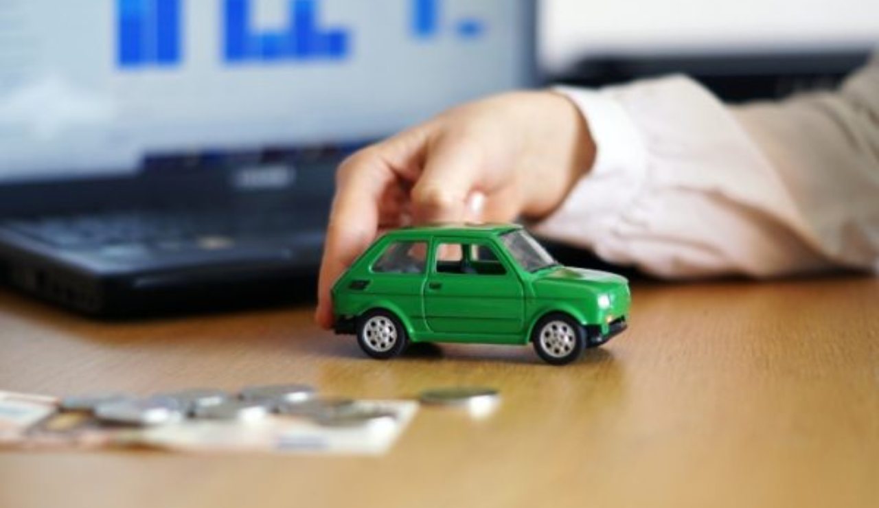RC Auto “familiare”, pochi requisiti per un risparmio enorme | Ecco la novità che sta spopolando